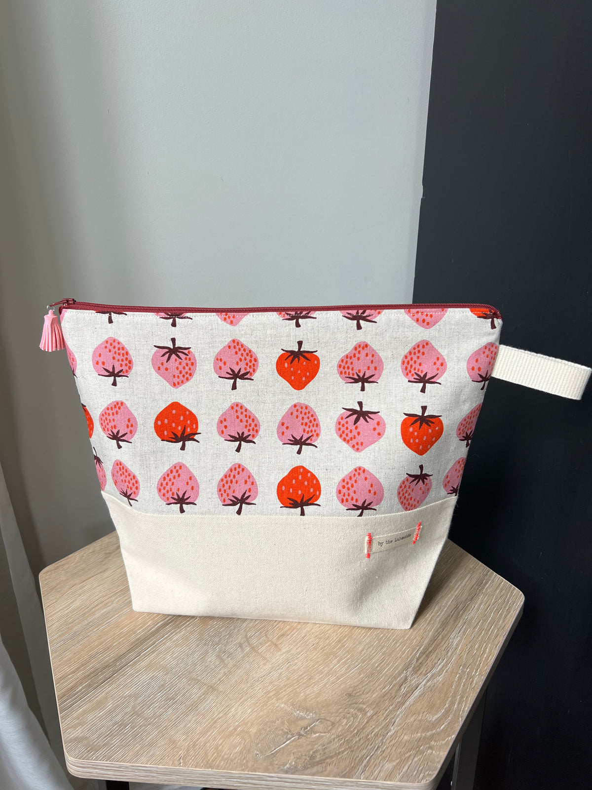 Large Project Bag- Natural Strawberries