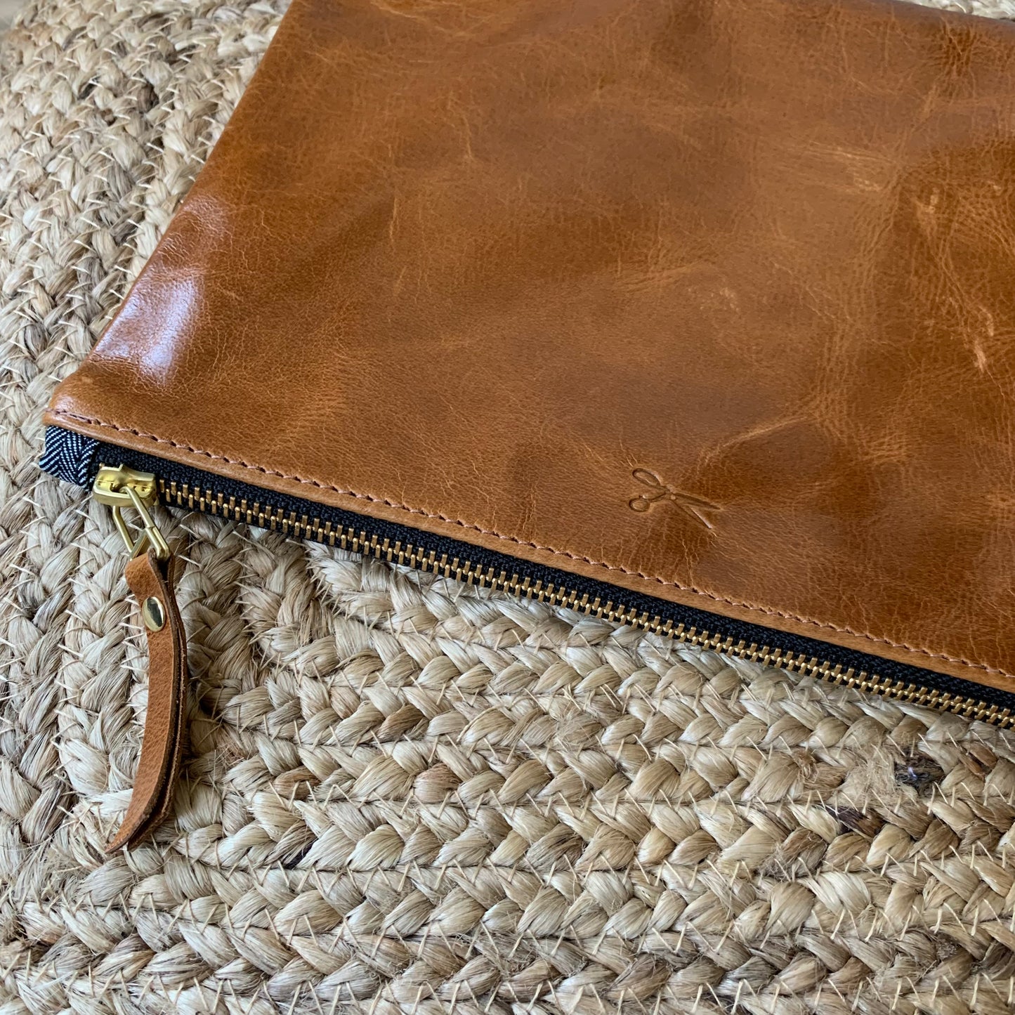 Signature Leather Flat Pouch/Clutch
